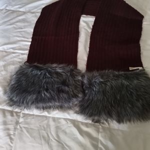 KATE SPADE Scarf - BURGUNDY. NEW